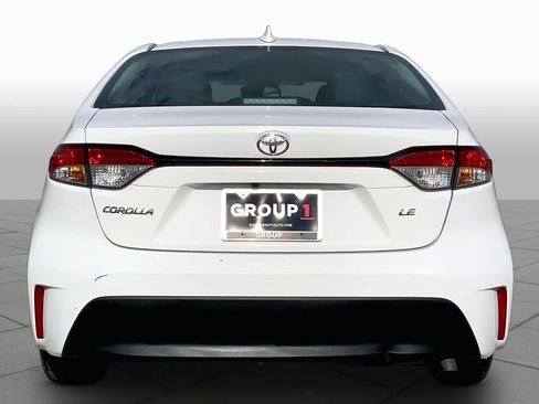 Used 2024 Toyota Corolla LE FWD image 5