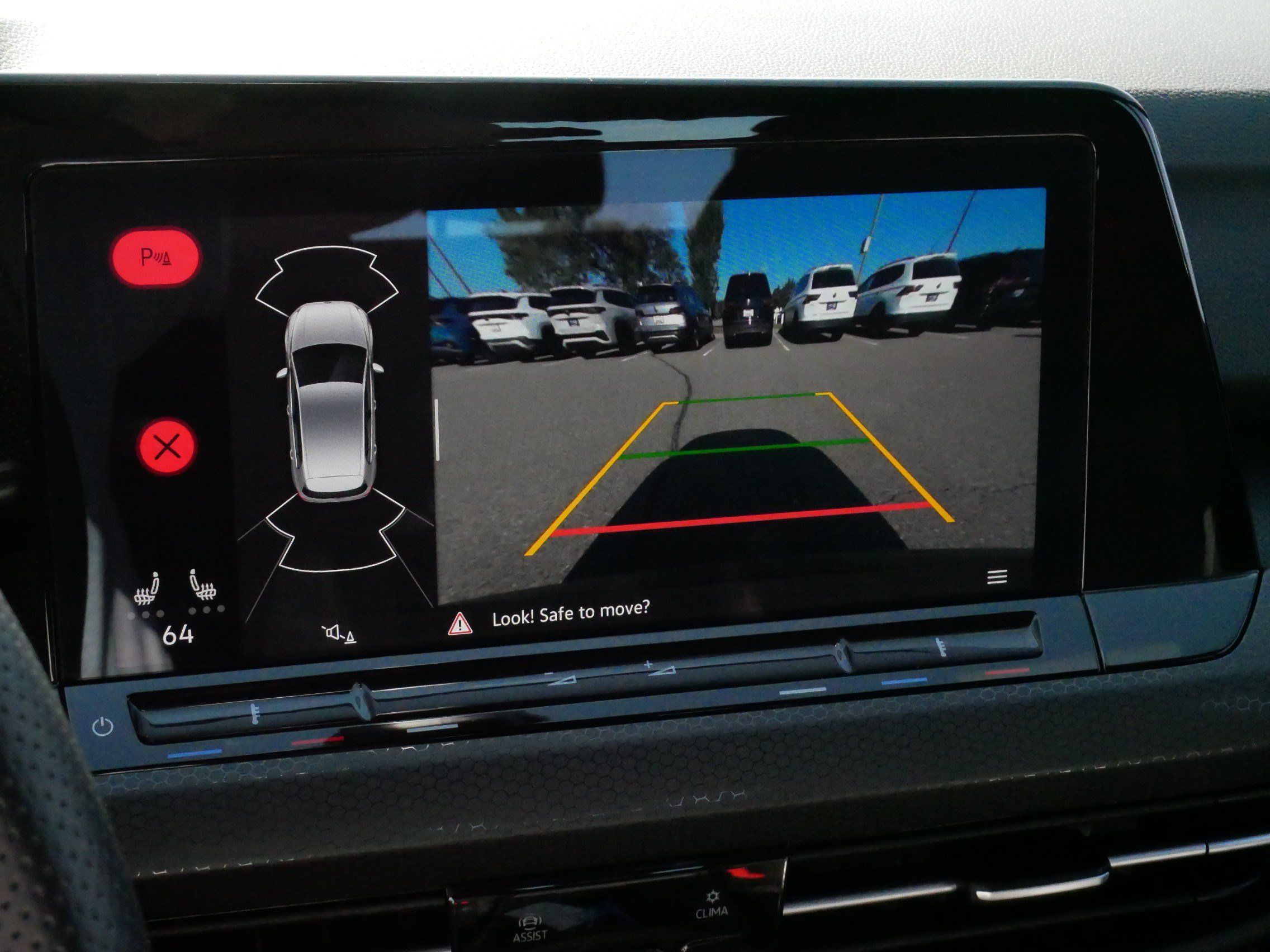 Certified 2024 Volkswagen GTI SE FWD image 30