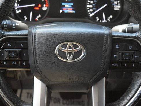 Used 2022 Toyota Tundra Limited w/ Power Package RWD image 25