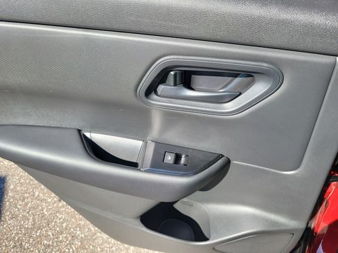 Certified 2025 Nissan Rogue S image 10