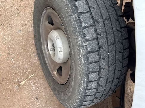 Used 2007 Ford F250 XL image 14