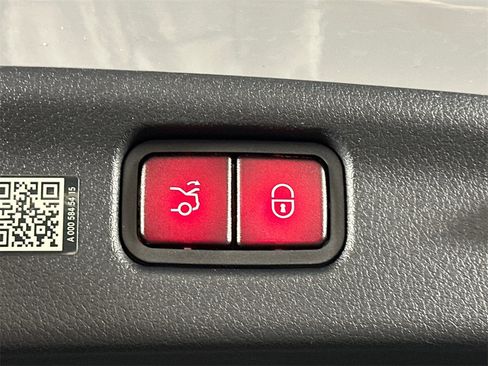 Certified 2025 Mercedes-Benz C 300 Sedan image 21