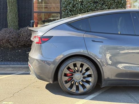 Used 2020 Tesla Model Y Performance image 21