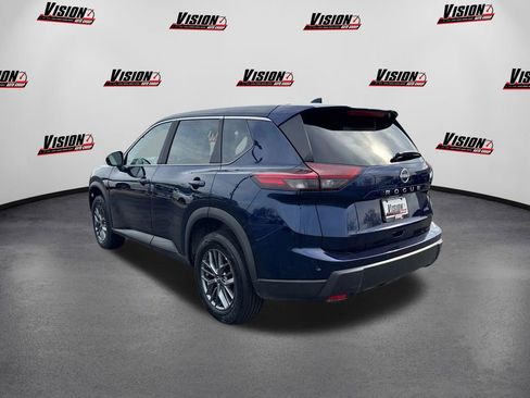Certified 2026 Nissan Rogue SV AWD/4WD image 3