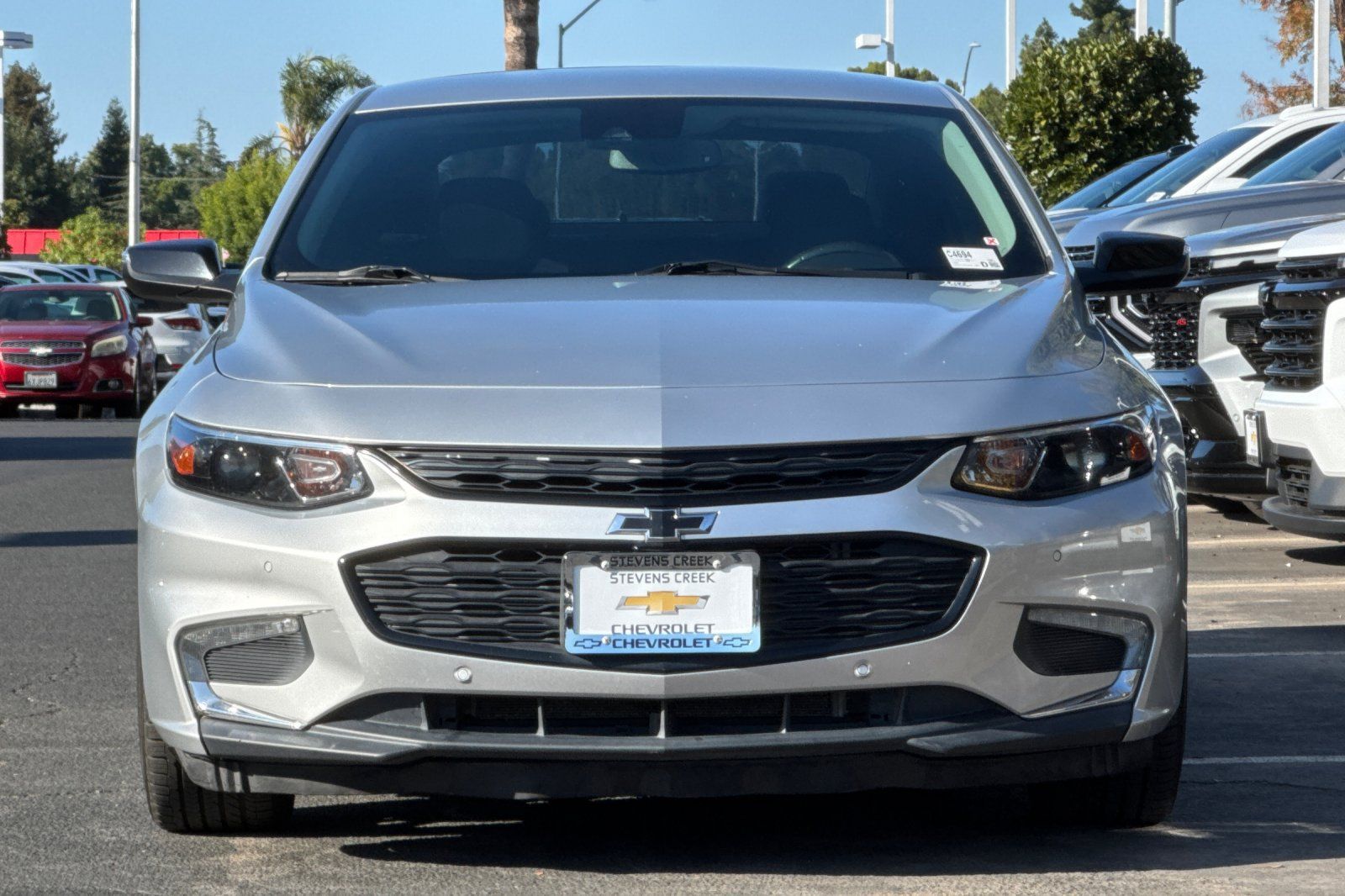 Used 2018 Chevrolet Malibu LT w/ Leather Package FWD image 10