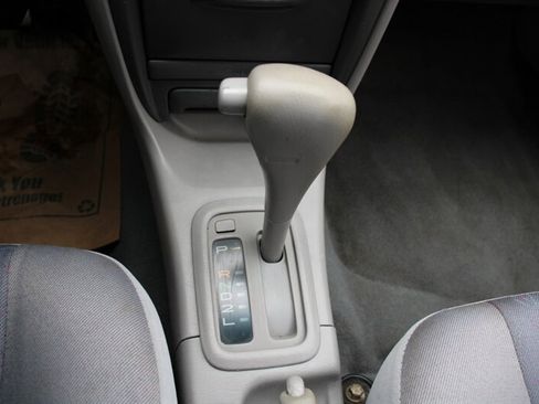 Used 2000 Toyota Corolla VE image 8