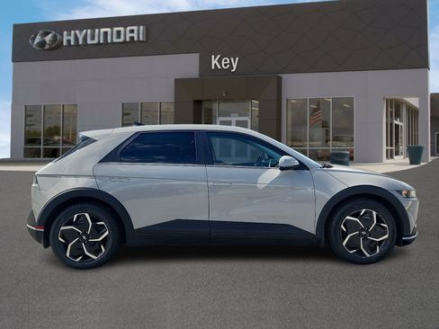 Certified 2023 Hyundai Ioniq 5 SEL AWD/4WD image 3