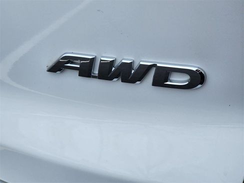 Used 2023 Honda Passport EX-L image 10