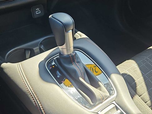 Certified 2025 Honda HR-V Sport image 25