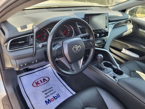 Used 2023 Toyota Camry XSE FWD image 10