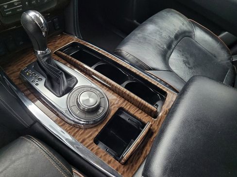 Used 2018 Nissan Armada SL w/ Moonroof Package image 26