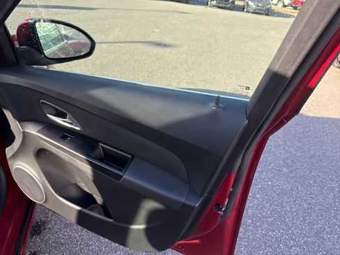 Used 2013 Chevrolet Cruze LT w/ All-Star Edition image 24