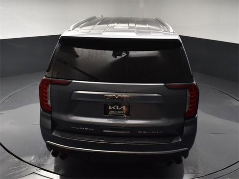 Used 2022 GMC Yukon XL Denali image 43