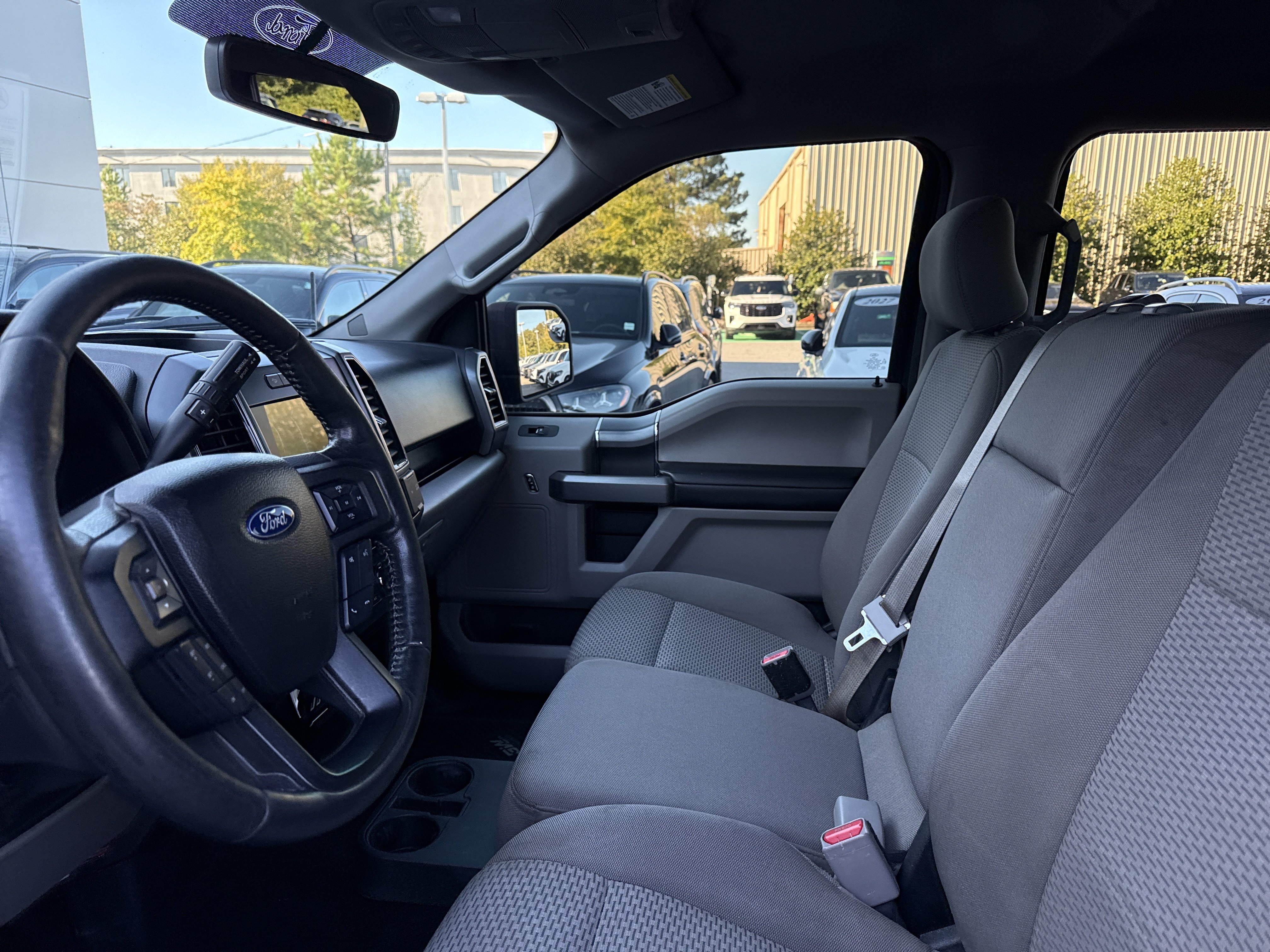 Used 2017 Ford F150 XLT w/ Equipment Group 302A Luxury AWD/4WD image 19