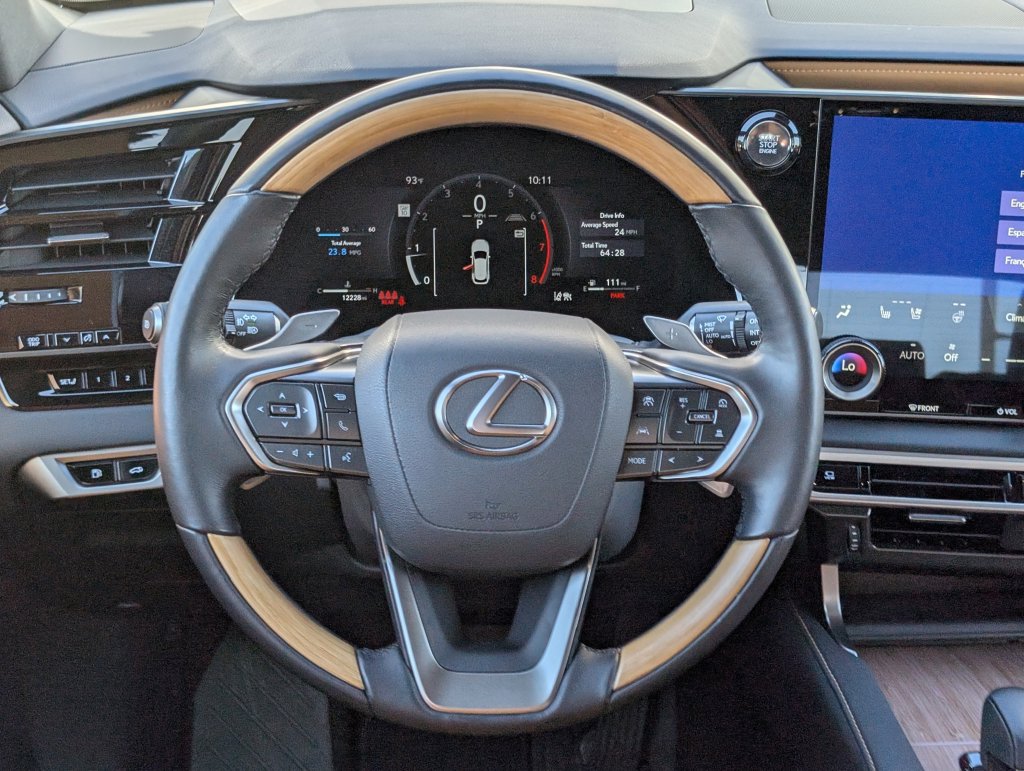 Used 2025 Lexus RX 350 Premium w/ Accessory Package (Z1) FWD image 17