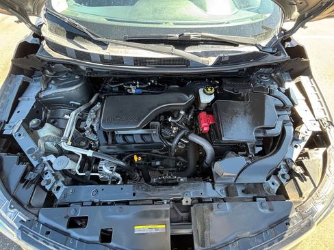 Used 2018 Nissan Rogue Sport SV image 33