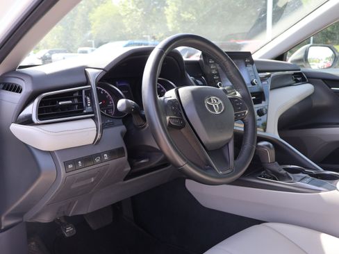 Used 2023 Toyota Camry SE FWD image 20