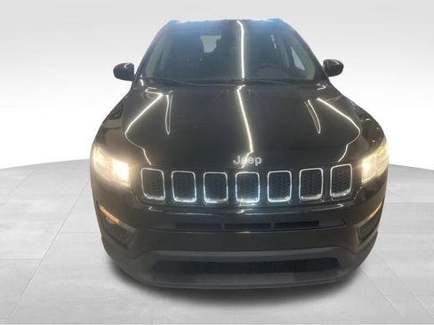 Used 2017 Jeep Compass Latitude w/ Popular Equipment Group image 25
