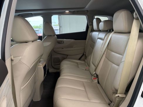 Used 2016 Nissan Murano SL w/ SL Technology Package FWD image 17