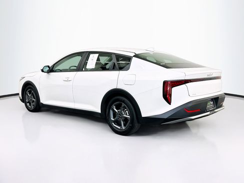 Used 2025 Kia K4 LXS image 5