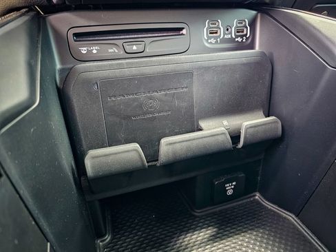 Used 2019 RAM 2500 Limited AWD/4WD image 37
