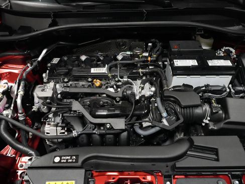 Used 2025 Toyota Corolla Cross XLE w/ Convenience Package AWD/4WD image 27