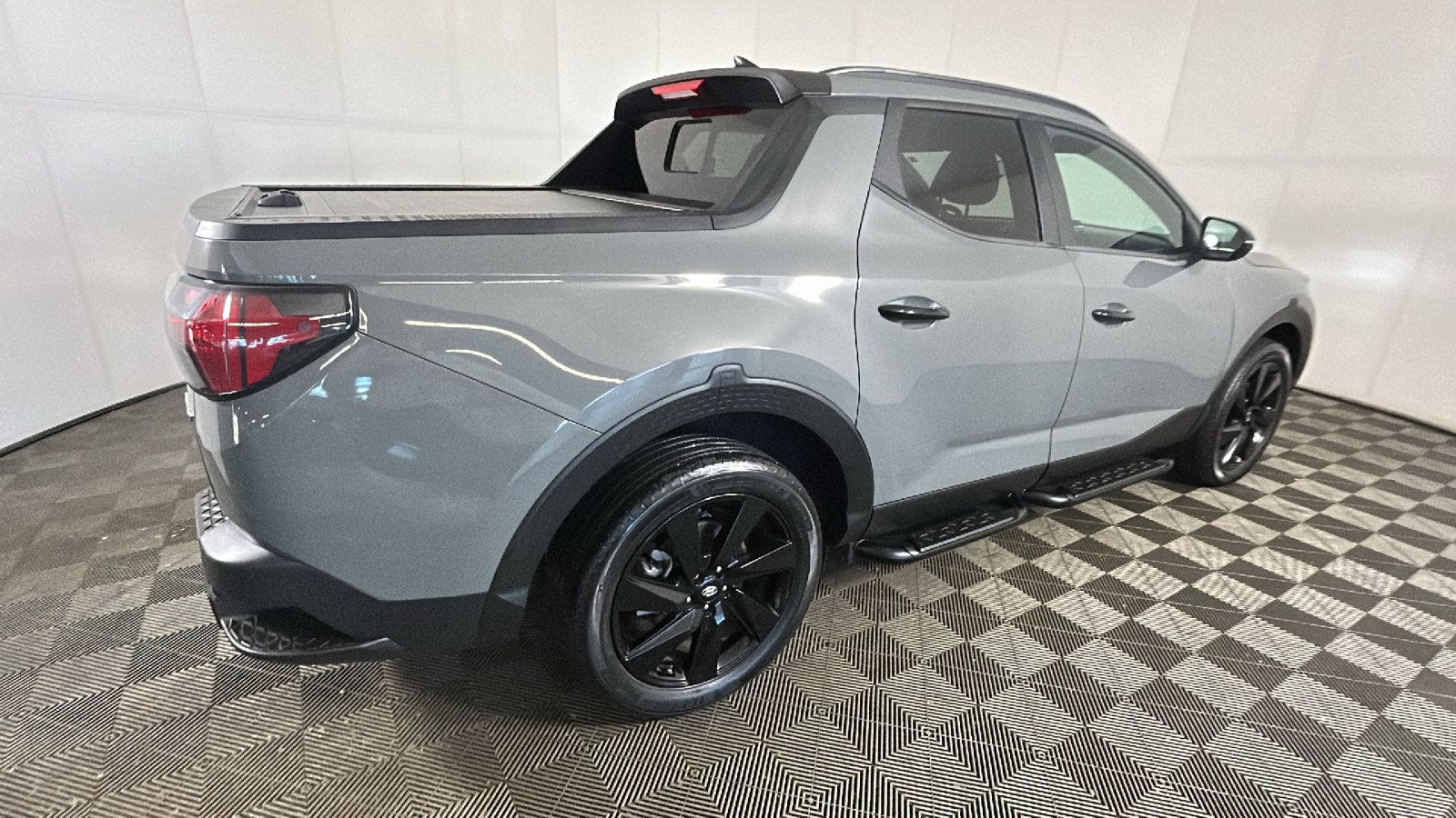 Used 2023 Hyundai Santa Cruz Night AWD/4WD image 3