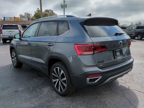 Used 2024 Volkswagen Taos SE FWD image 6