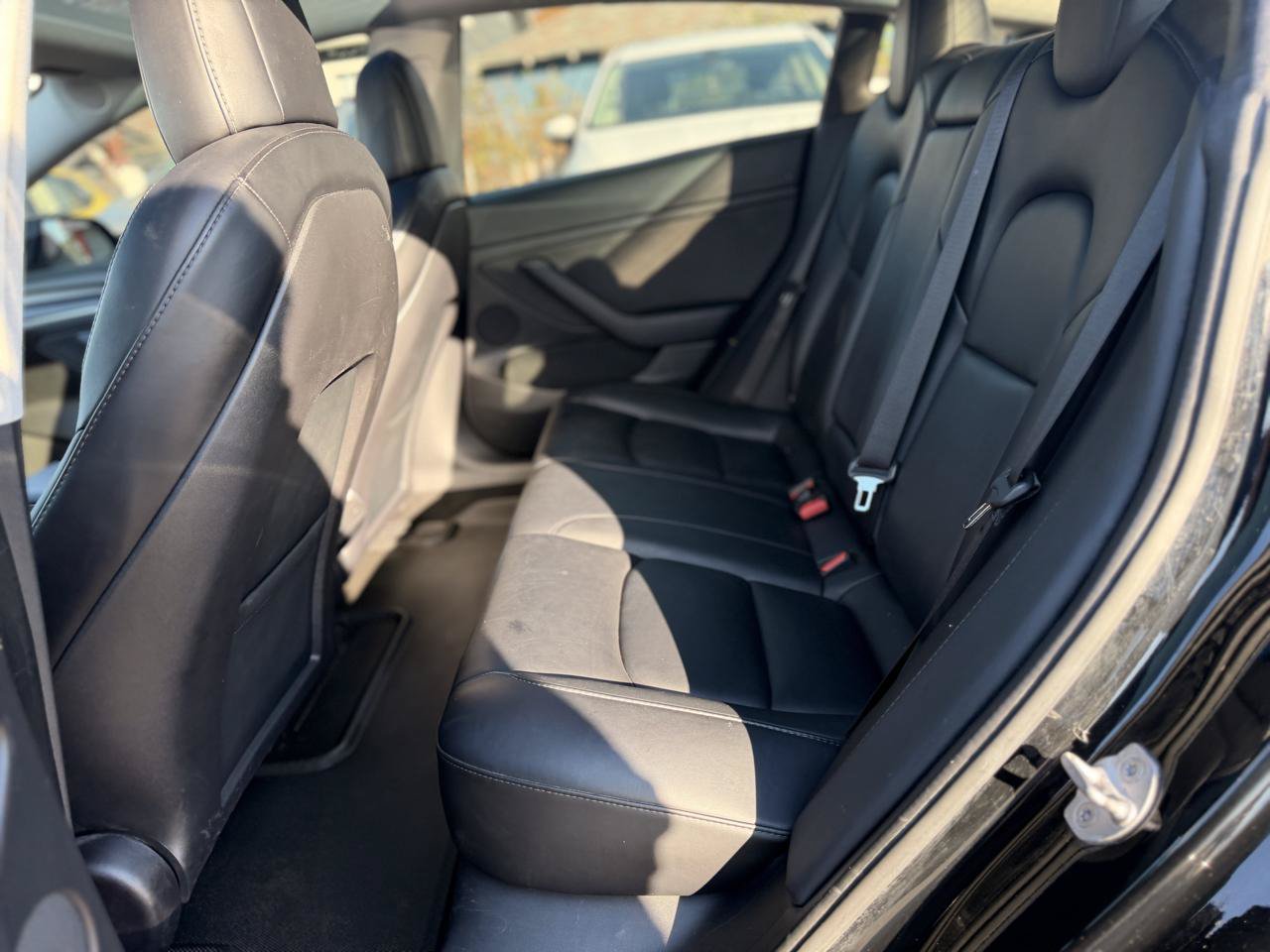 Used 2022 Tesla Model 3 Long Range AWD/4WD image 28