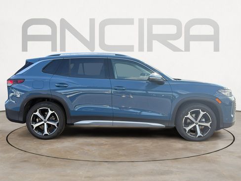 New 2026 Volkswagen Tiguan SE FWD image 5