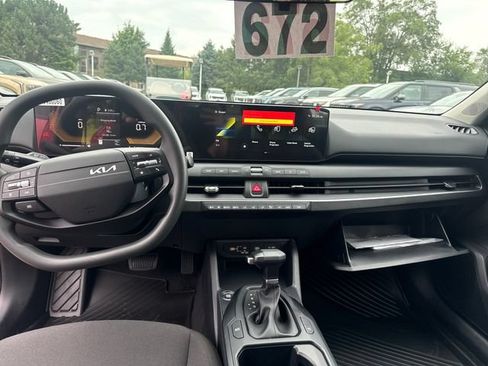 New 2026 Kia K4 FWD image 17