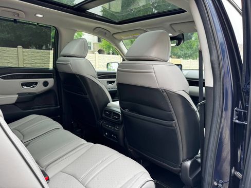 Used 2023 Honda Pilot Elite image 19