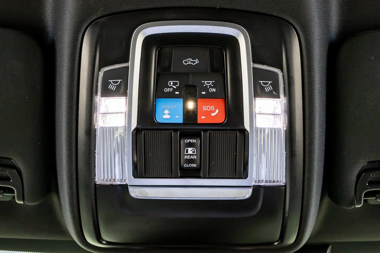 Used 2025 RAM 2500 Laramie w/ Night Edition AWD/4WD image 28