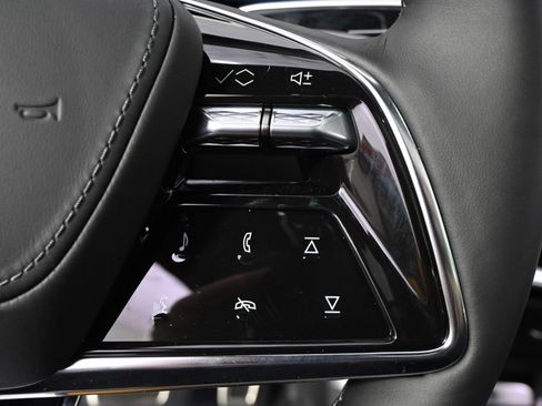 New 2026 Cadillac Lyriq V AWD/4WD image 36