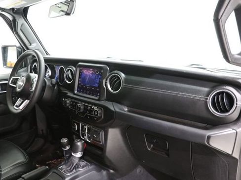 Used 2023 Jeep Wrangler Unlimited Sahara w/ Cold Weather Group AWD/4WD image 13