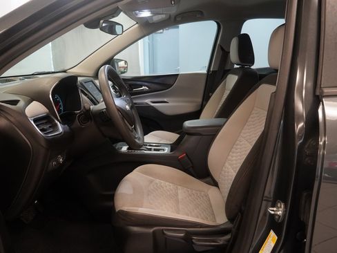 Used 2020 Chevrolet Equinox LS image 5