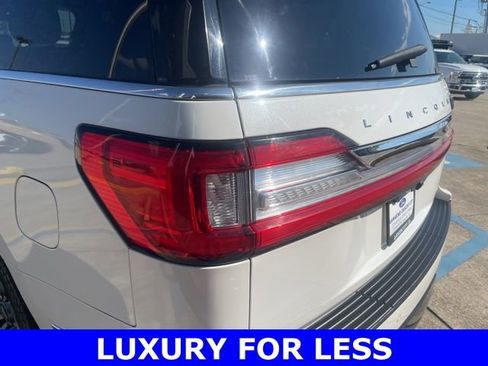 Used 2020 Lincoln Navigator L Reserve w/ Luxury Package image 6