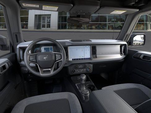 New 2025 Ford Bronco 4-Door AWD/4WD image 9