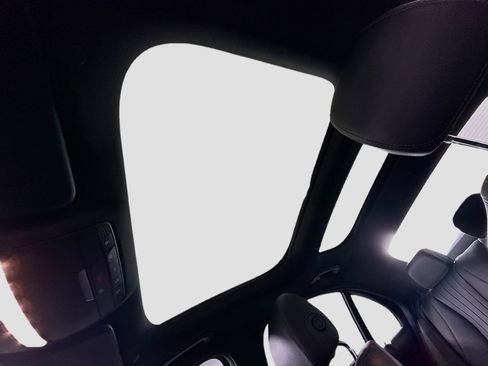 Used 2020 Mercedes-Benz E 350 Sedan w/ Parking Assistance Package image 41