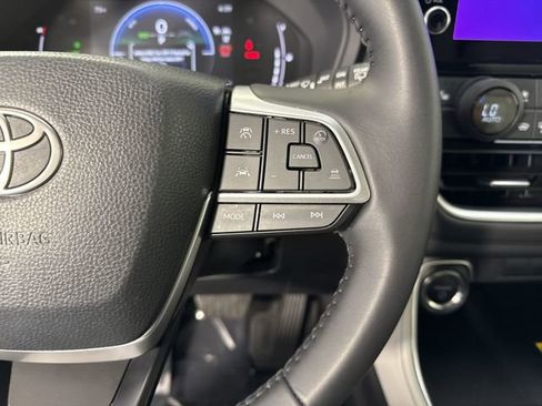 Used 2026 Toyota Grand Highlander AWD Hybrid image 13