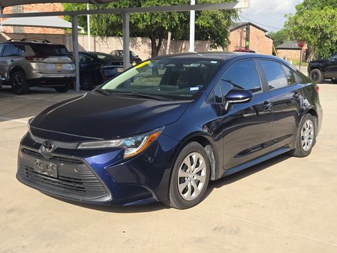 Used 2024 Toyota Corolla LE FWD image 7