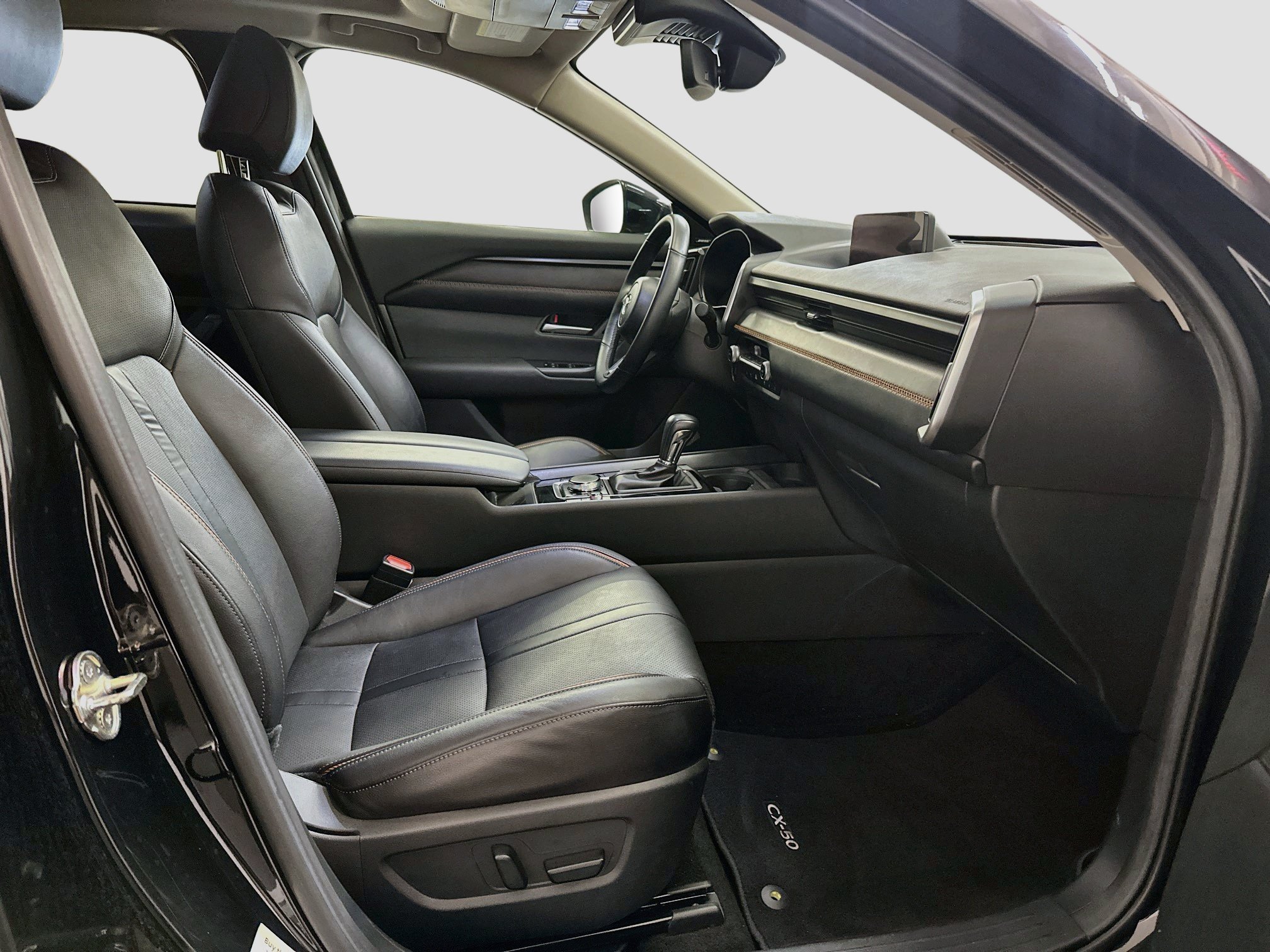 Used 2026 MAZDA CX-50 AWD 2.5 S w/ Premium Package image 34
