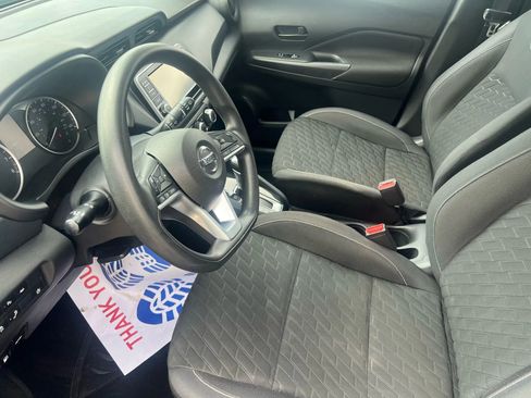 Used 2021 Nissan Kicks S FWD image 10