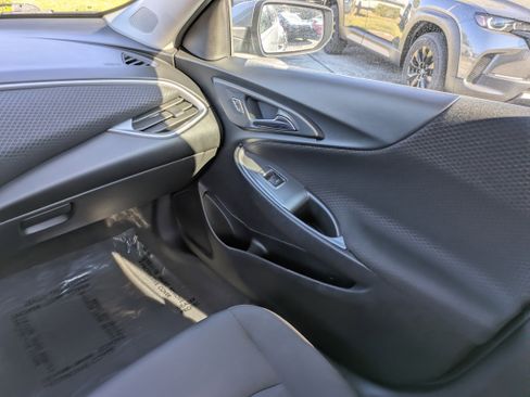 Used 2024 Chevrolet Malibu LT image 17