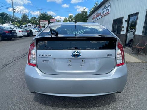 Used 2014 Toyota Prius Two FWD image 5
