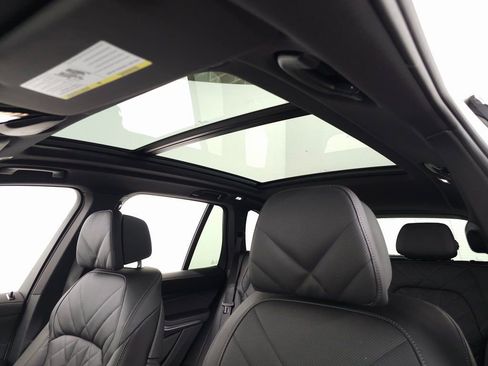 Used 2026 BMW X5 xDrive50e w/ Climate Comfort Package image 14