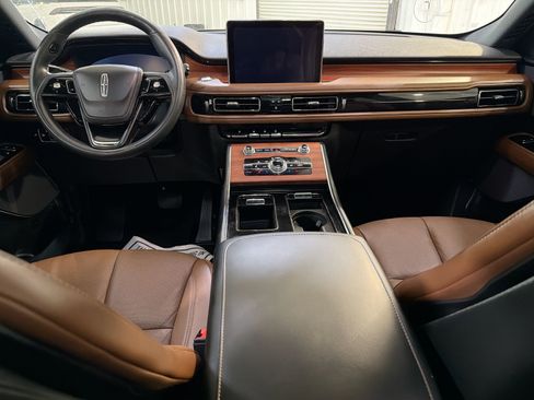 Used 2023 Lincoln Aviator Reserve w/ Elements Package Plus image 23