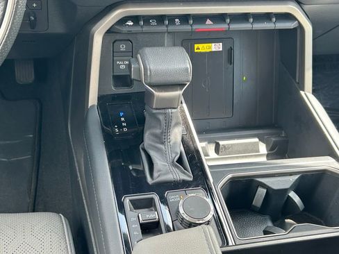 Used 2023 Toyota Tundra Limited AWD/4WD image 22