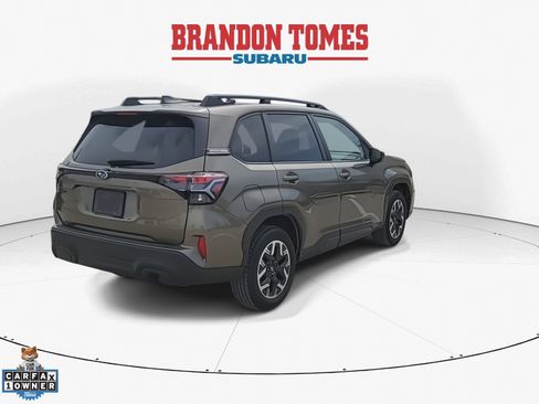 Used 2025 Subaru Forester Premium AWD/4WD image 9