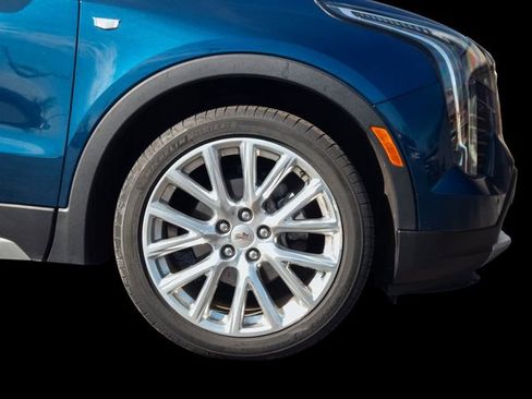 Used 2019 Cadillac XT4 Premium Luxury AWD/4WD image 9